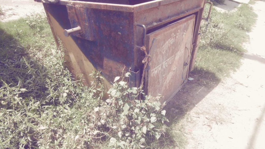 There is a lot of waste, this is Municipal Council Mehanar.